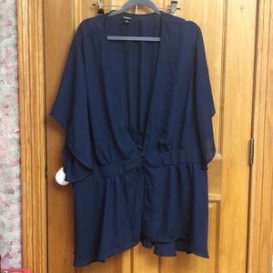 Torrid size 5 navy blouse